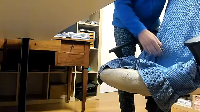 Snapshot of leccaleccafiga chatting on November 18, 8:01 pm leccaleccafiga online show from November 18, 8:01 pm