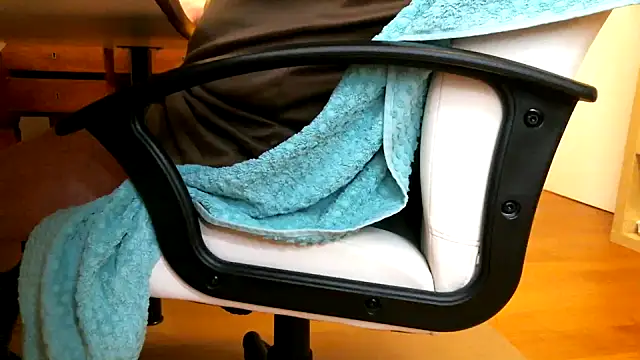 leccaleccafiga online show from March 14, 11:27 am