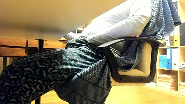 Snapshot of leccaleccafiga chatting on November 14, 10:24 pm leccaleccafiga online show from November 14, 10:24 pm