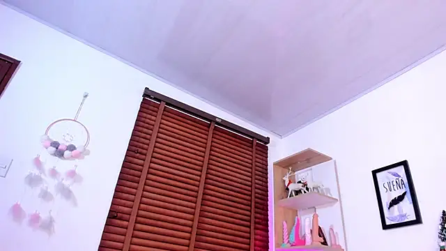 Snapshot of Nata_Villalobos chatting on December 4, 3:31 am Nata Villalobos online show from December 4, 3:31 am