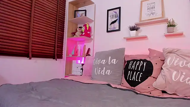 Nata Villalobos online show from May 8, 9:51 pm