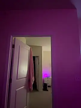 Snapshot of PiggyRose chatting on March 4, 12:40 am PiggyRose online show from March 4, 12:40 am