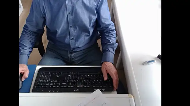 Snapshot of dutchpornking chatting on September 20, 7:35 am dutchpornking online show from September 20, 7:35 am