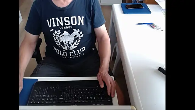 Snapshot of dutchpornking chatting on July 17, 6:21 am dutchpornking online show from July 17, 6:21 am