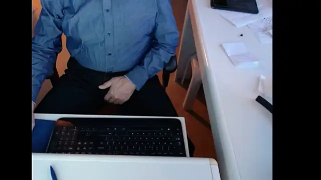 dutchpornking online show from January 6, 7:45 am