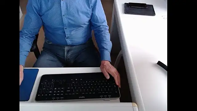 Snapshot of dutchpornking chatting on October 12, 7:10 am dutchpornking online show from October 12, 7:10 am