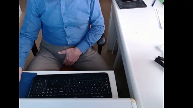 dutchpornking online show from November 14, 7:56 am