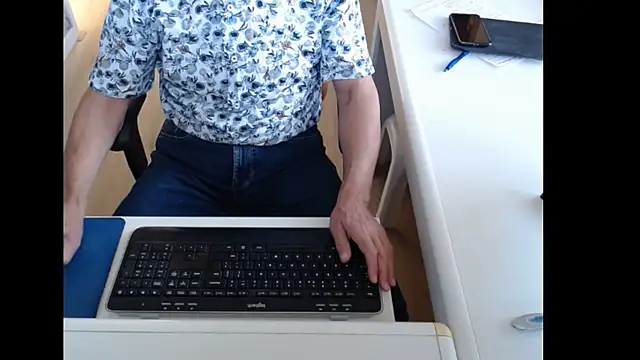 Snapshot of dutchpornking chatting on September 28, 7:26 am dutchpornking online show from September 28, 7:26 am