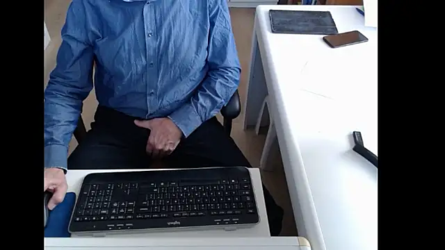 dutchpornking online show from November 20, 8:37 am