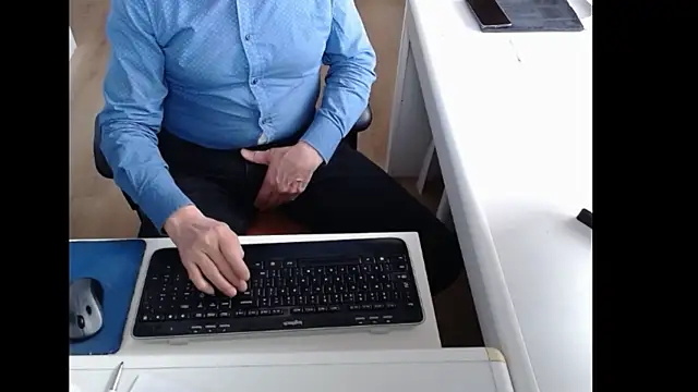 dutchpornking online show from April 19, 6:25 am