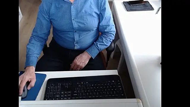 dutchpornking online show from May 3, 6:18 am