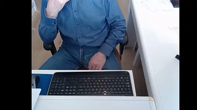Snapshot of dutchpornking chatting on March 21, 2:40 pm dutchpornking online show from March 21, 2:40 pm