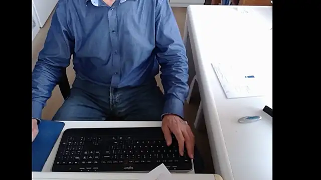 Snapshot of dutchpornking chatting on September 19, 6:50 am dutchpornking online show from September 19, 6:50 am