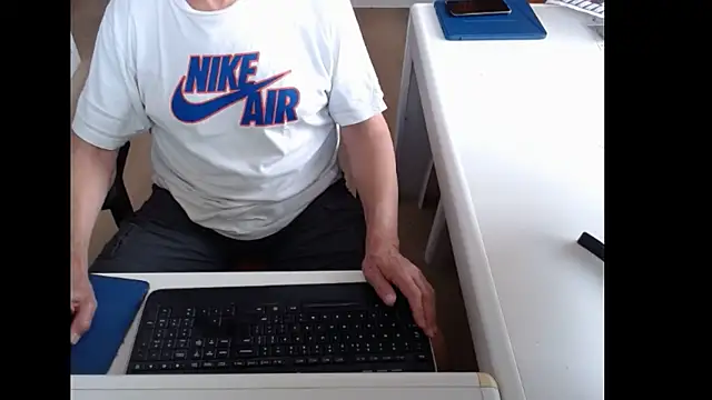 Snapshot of dutchpornking chatting on July 5, 6:20 am dutchpornking online show from July 5, 6:20 am