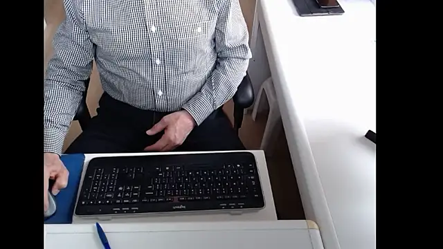 dutchpornking online show from March 24, 7:08 am