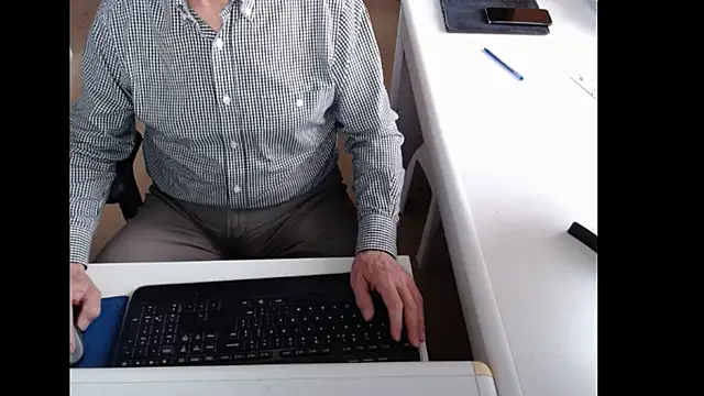 dutchpornking online show from May 6, 6:17 am