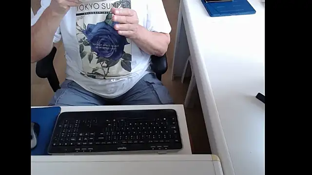 Snapshot of dutchpornking chatting on June 26, 6:08 am dutchpornking online show from June 26, 6:08 am