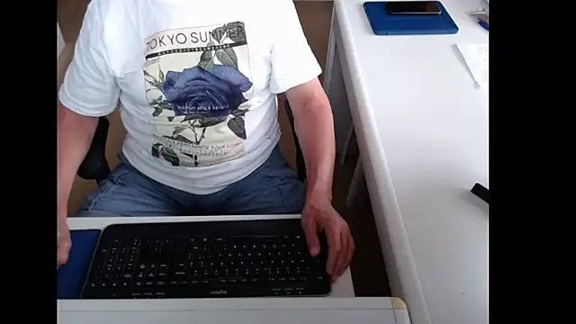 Snapshot of dutchpornking chatting on June 12, 6:33 am dutchpornking online show from June 12, 6:33 am