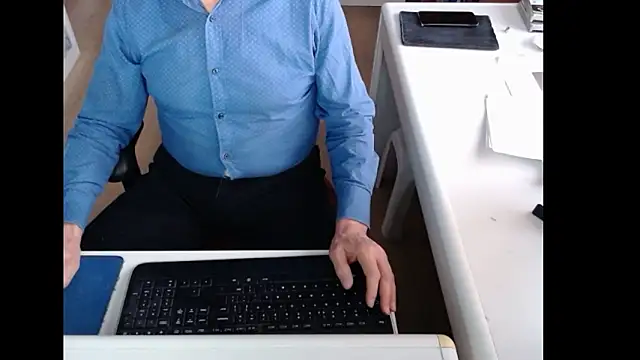 Snapshot of dutchpornking chatting on February 6, 7:59 am dutchpornking online show from February 6, 7:59 am