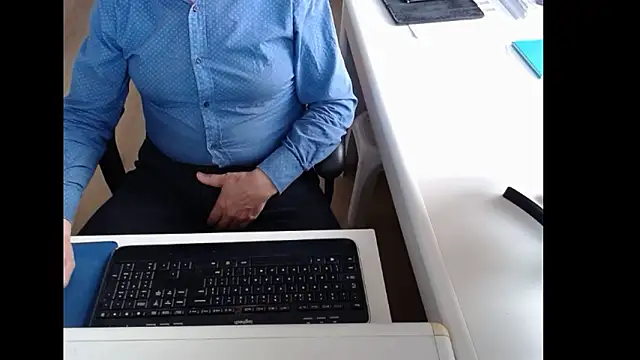 dutchpornking online show from March 23, 6:57 am