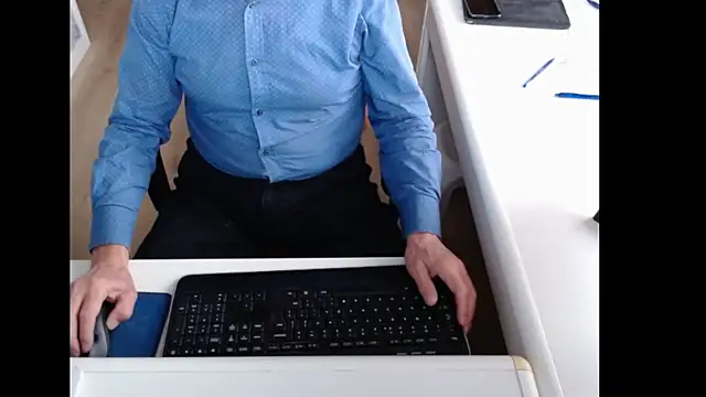 dutchpornking online show from November 10, 7:46 am