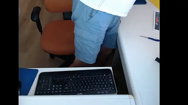 Snapshot of dutchpornking chatting on June 27, 6:19 am dutchpornking online show from June 27, 6:19 am