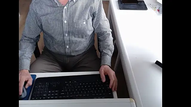 dutchpornking online show from May 11, 6:26 am