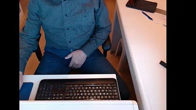 dutchpornking online show from January 8, 7:03 am