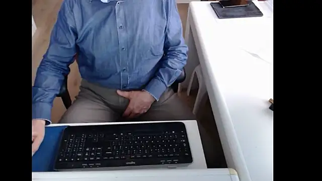 dutchpornking online show from April 13, 5:55 am