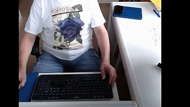 Snapshot of dutchpornking chatting on June 7, 6:40 am dutchpornking online show from June 7, 6:40 am