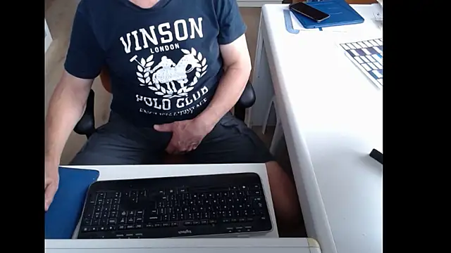 Snapshot of dutchpornking chatting on June 29, 5:58 am dutchpornking online show from June 29, 5:58 am