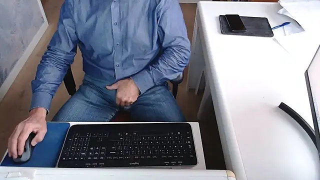 Snapshot of dutchpornking chatting on October 6, 6:58 am dutchpornking online show from October 6, 6:58 am