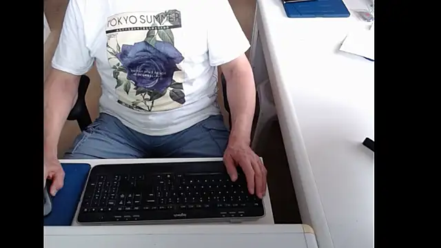 dutchpornking online show from June 4, 5:45 am