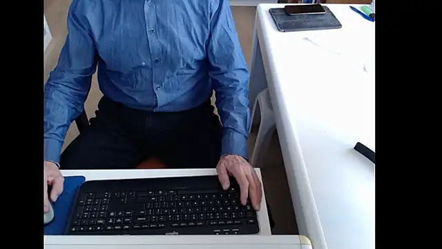 dutchpornking online show from November 7, 8:41 am