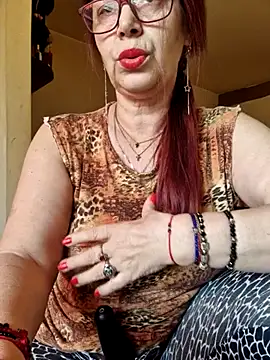 Chriss Tinaa online show from May 6, 4:38 am