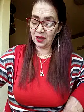 Chriss Tinaa online show from April 22, 3:57 am