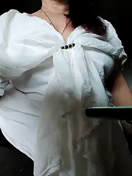 Chriss Tinaa online show from March 23, 5:54 am