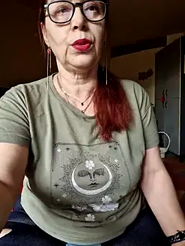 Chriss Tinaa online show from May 20, 5:37 am