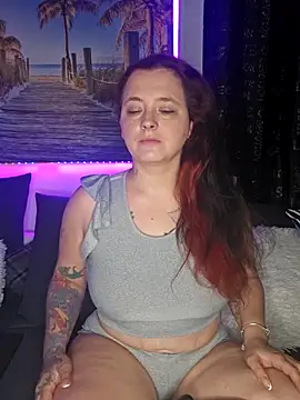 Snapshot of SexyJoy1991 chatting on October 18, 3:52 am SexyJoy1991 online show from October 18, 3:52 am