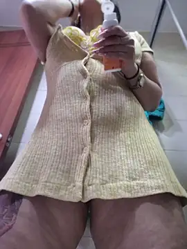 marilyn love6969 online show from April 27, 1:09 pm