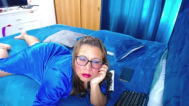 Snapshot of mondirty70 chatting on July 16, 1:19 pm mondirty70 online show from July 16, 1:19 pm