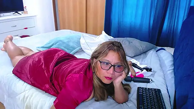 mondirty70 online show from May 26, 1:09 pm