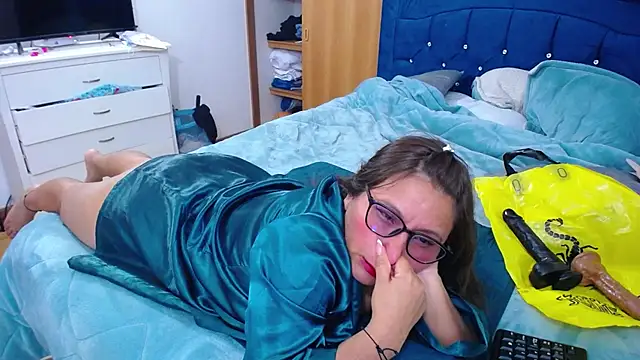 mondirty70 online show from October 24, 10:42 pm