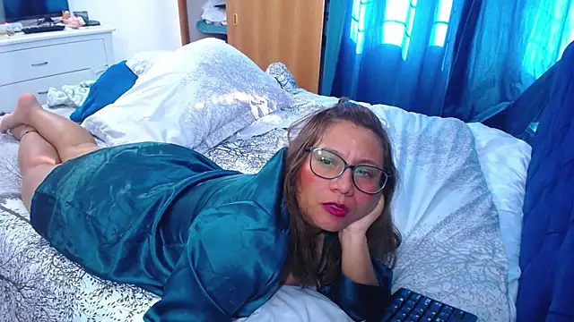 mondirty70 online show from December 18, 12:42 pm