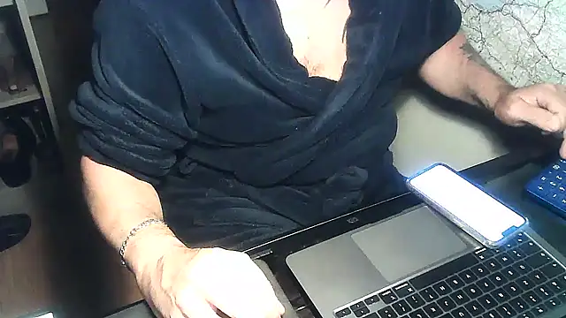 Snapshot of DUDURA@xh chatting on November 3, 7:39 pm DUDURAxh online show from November 3, 7:39 pm