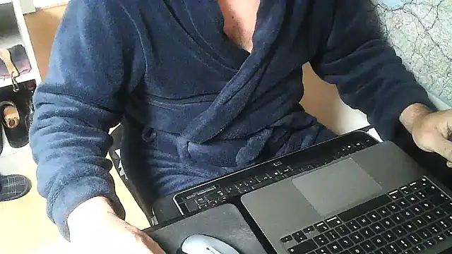 Snapshot of DUDURA@xh chatting on November 23, 2:16 pm DUDURAxh online show from November 23, 2:16 pm