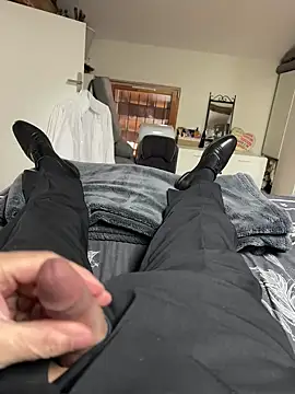 Snapshot of DUDURA@xh chatting on January 20, 1:00 pm DUDURAxh online show from January 20, 1:00 pm