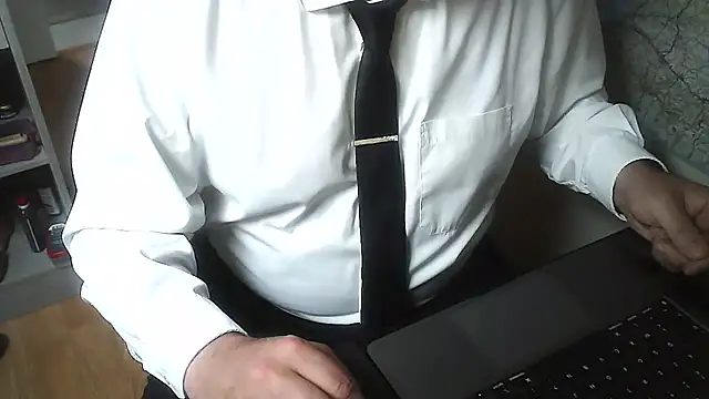 Snapshot of DUDURA@xh chatting on March 4, 8:35 am DUDURAxh online show from March 4, 8:35 am