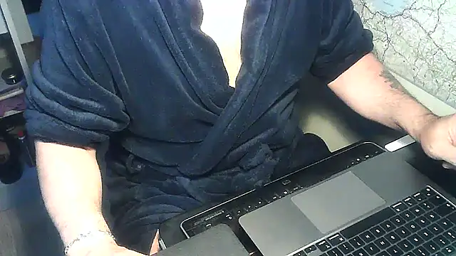 Snapshot of DUDURA@xh chatting on January 8, 7:34 am DUDURAxh online show from January 8, 7:34 am