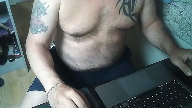 Snapshot of DUDURA@xh chatting on September 9, 6:23 am DUDURAxh online show from September 9, 6:23 am